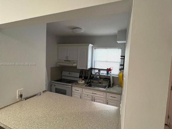 13101 Memorial Hwy 201 Hwy 201, North Miami FL 33161
