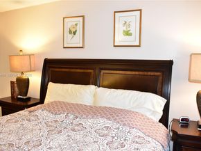 9881 Sunrise Lakes Blvd 207, Sunrise FL 33322