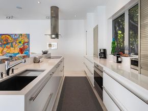 3175 Washington St, Miami FL 33133