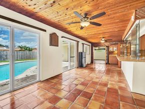 4815 Cleveland St, Hollywood FL 33021