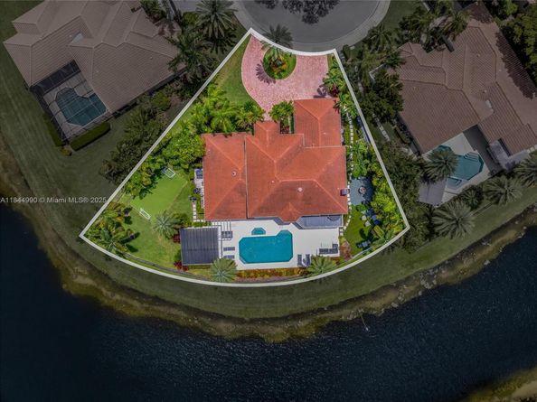 3272 Muirfield, Weston FL 33332