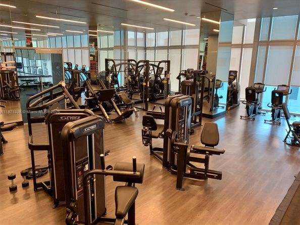 851 NE 1 Ave 502, Miami FL 33132