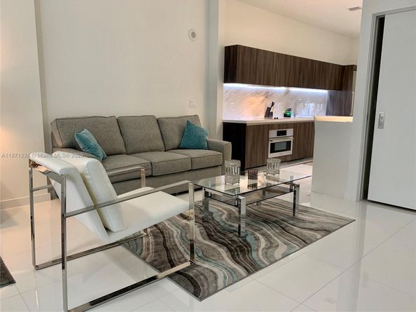 851 NE 1 Ave 502, Miami FL 33132