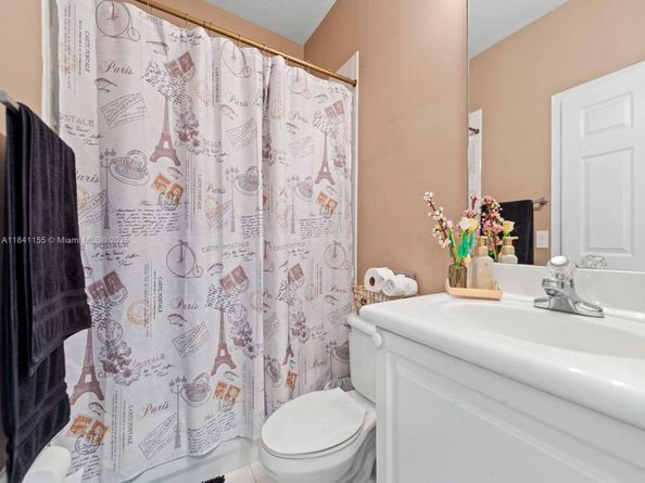 5400 NW 107th Ave 401, Doral FL 33178