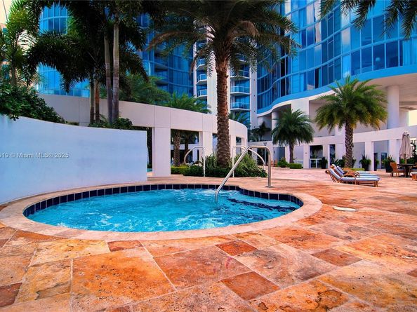 333 Las Olas Way 1207, Fort Lauderdale FL 33301