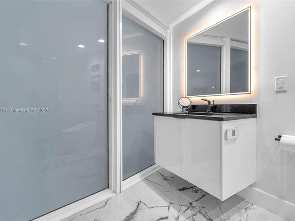333 Las Olas Way 1207, Fort Lauderdale FL 33301