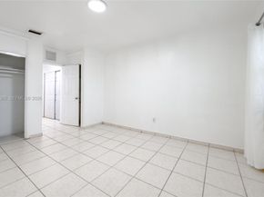 2225 NE 123rd St 114, North Miami FL 33181