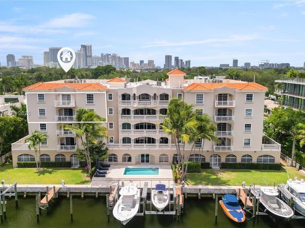 110 Hendricks Isle 13, Fort Lauderdale FL 33301