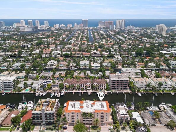 110 Hendricks Isle 13, Fort Lauderdale FL 33301