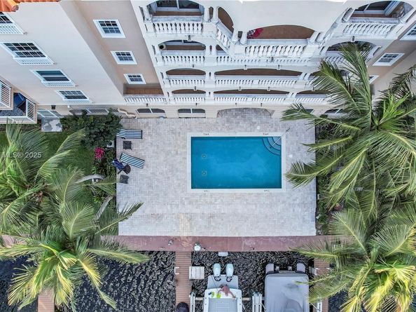 110 Hendricks Isle 13, Fort Lauderdale FL 33301