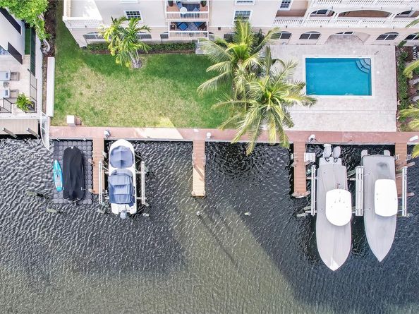 110 Hendricks Isle 13, Fort Lauderdale FL 33301