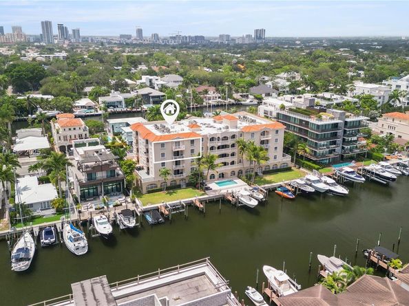 110 Hendricks Isle 13, Fort Lauderdale FL 33301