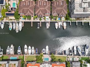 110 Hendricks Isle 13, Fort Lauderdale FL 33301