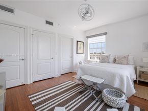 110 Hendricks Isle 13, Fort Lauderdale FL 33301