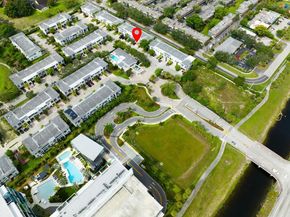 891 NW 45th Ter, Plantation FL 33317