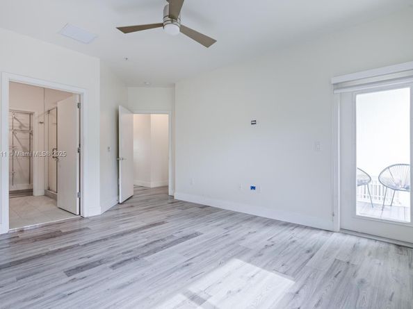 891 NW 45th Ter, Plantation FL 33317