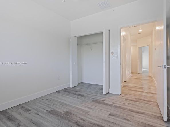 891 NW 45th Ter, Plantation FL 33317