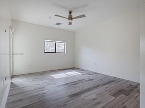 891 NW 45th Ter, Plantation FL 33317