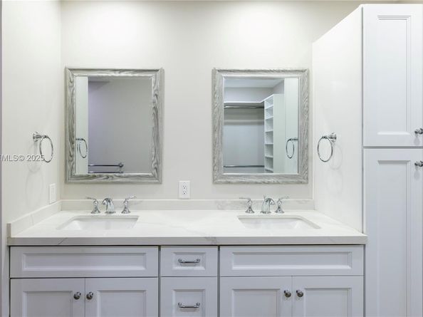 6855 Edgewater Dr 1DS, Coral Gables FL 33133