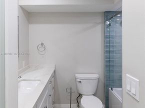 6855 Edgewater Dr 1DS, Coral Gables FL 33133