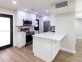 6855 Edgewater Dr 1DS, Coral Gables FL 33133