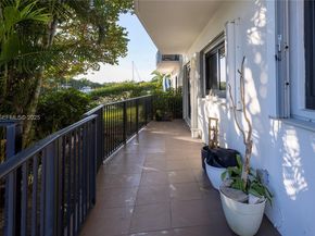 6855 Edgewater Dr 1DS, Coral Gables FL 33133