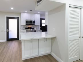 6855 Edgewater Dr 1DS, Coral Gables FL 33133