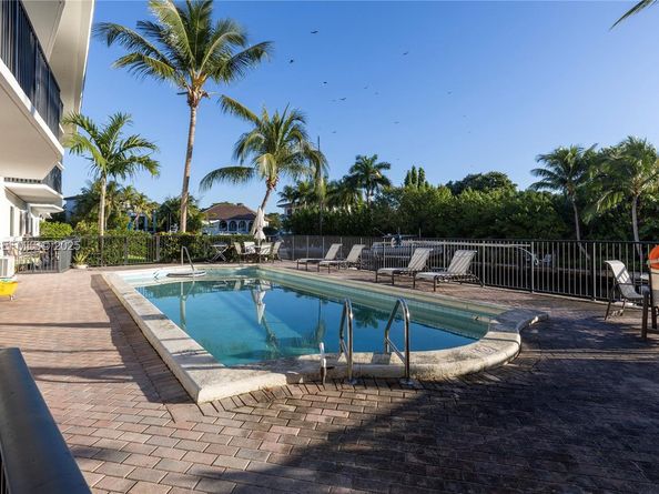 6855 Edgewater Dr 1DS, Coral Gables FL 33133