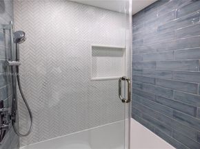 6855 Edgewater Dr 1DS, Coral Gables FL 33133