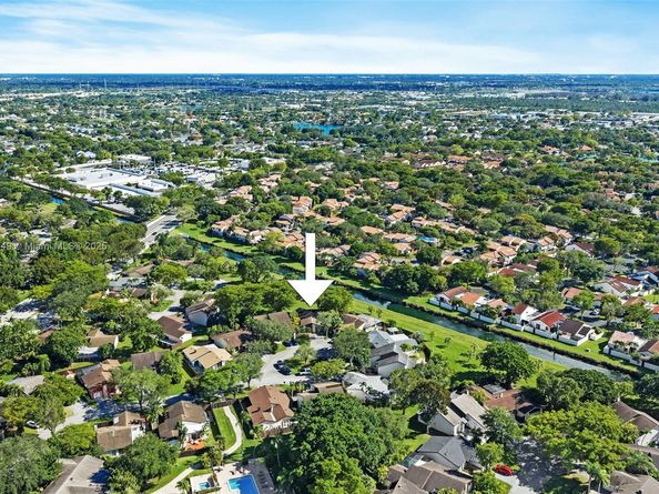 10923 SW 134th Ct, Miami FL 33186