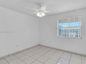 15421 SW 81st Cir Ln 28, Miami FL 33193