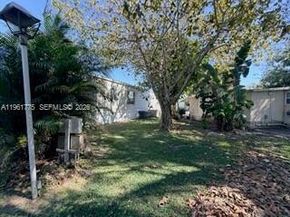 411 SW 131 Ave, Davie FL 33325