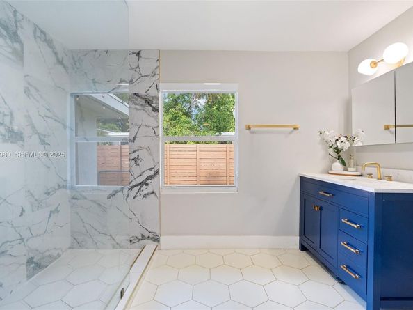 10650 NE 11th Ct, Miami Shores FL 33138