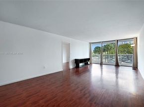 3731 N Country Club Dr 229, Aventura FL 33180