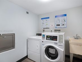 3731 N Country Club Dr 229, Aventura FL 33180