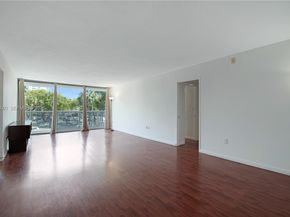 3731 N Country Club Dr 229, Aventura FL 33180