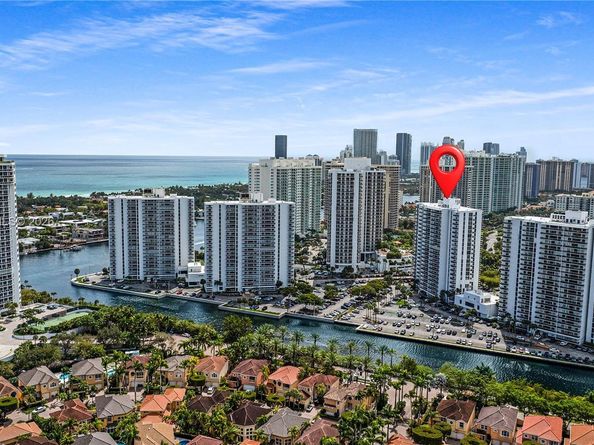 3731 N Country Club Dr 229, Aventura FL 33180