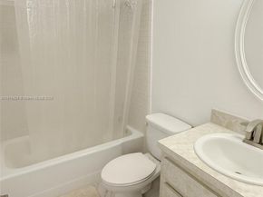 1700 NE 105th St 412, Miami Shores FL 33138