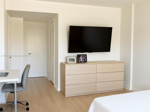 1700 NE 105th St 412, Miami Shores FL 33138