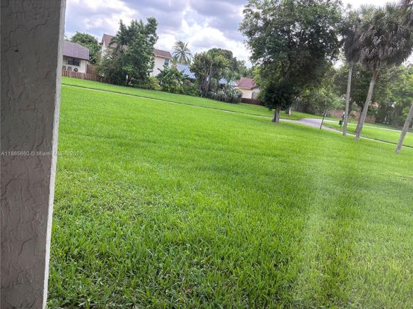 10421 Mahogany Key Cir 101, Miami FL 33196