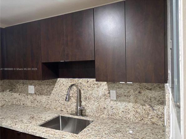 10421 Mahogany Key Cir 101, Miami FL 33196