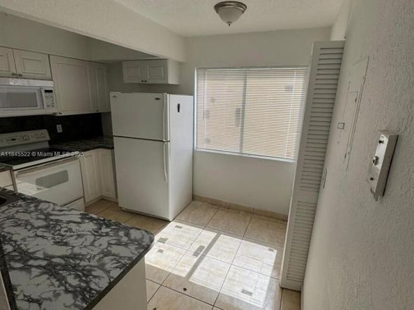 2800 Georgia Ave D27, West Palm Beach FL 33405