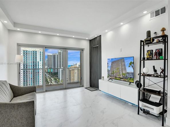 1985 S Ocean Dr PHK, Hallandale Beach FL 33009