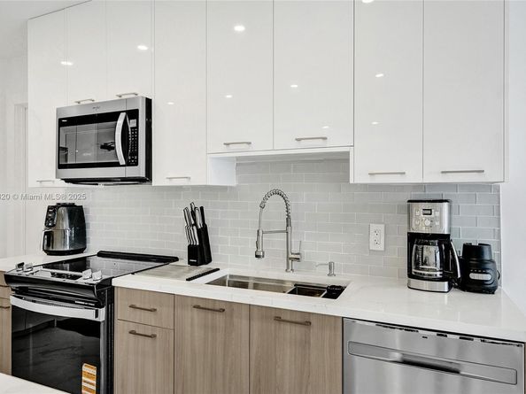 1985 S Ocean Dr PHK, Hallandale Beach FL 33009