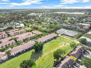 1007 NE 208th St 1007, Miami FL 33179
