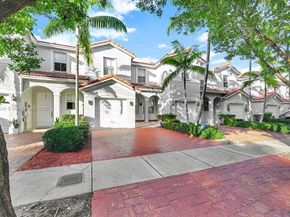 1007 NE 208th St 1007, Miami FL 33179