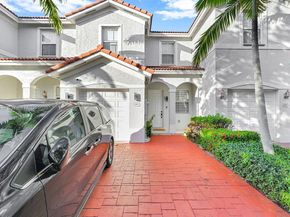 1007 NE 208th St 1007, Miami FL 33179