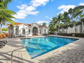 1007 NE 208th St 1007, Miami FL 33179