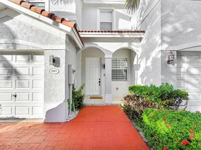1007 NE 208th St 1007, Miami FL 33179