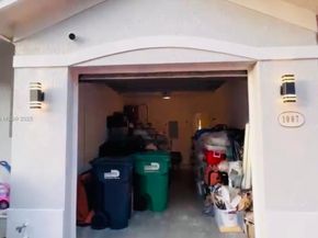 1007 NE 208th St 1007, Miami FL 33179